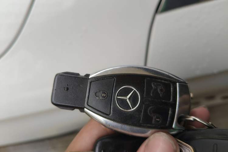 Used Mercedes-Benz GLC 2019 GLC 300 L 4MATIC Dynamic Model Vehicle Key