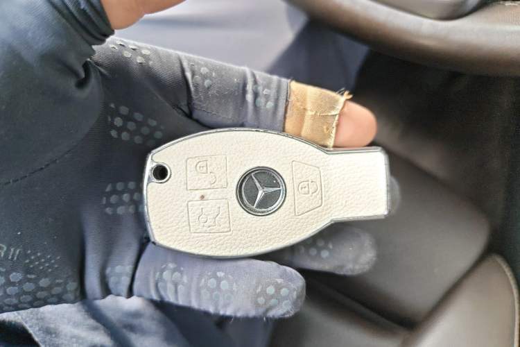 Used Mercedes-Benz GLC 2019 GLC 260 4MATIC Dynamic Edition Vehicle Key