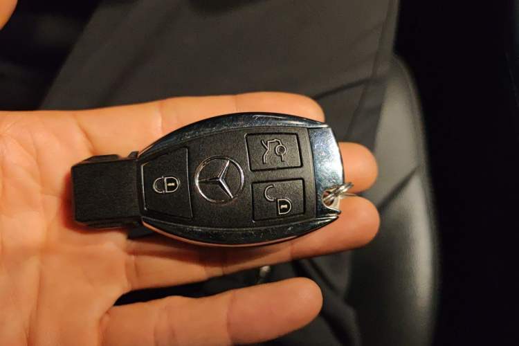 Used Mercedes-Benz GLC 2019 GLC 300 L 4MATIC Dynamic Model Vehicle Key