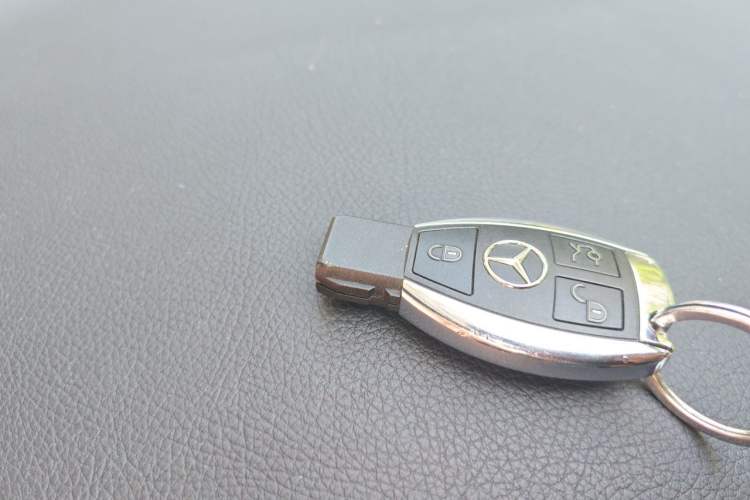 Used Mercedes-Benz GLC 2019 Refreshed GLC 300 L 4MATIC Dynamic Edition Vehicle Key