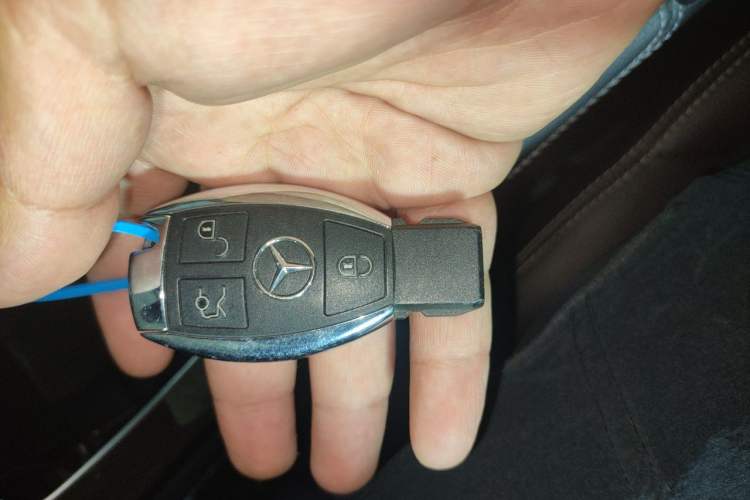 Used Mercedes-Benz GLC 2019 GLC 260 L 4MATIC Dynamic Model Vehicle Key