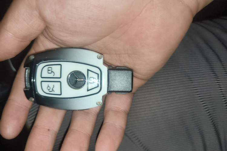 Used Mercedes-Benz GLC 2019 GLC 260 L 4MATIC Luxury Model Vehicle Key