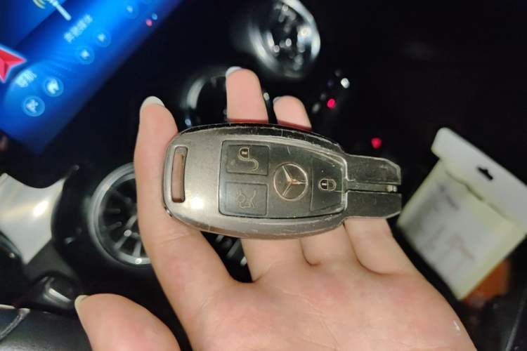 Used Mercedes-Benz GLC 2019 GLC 200 L 4MATIC Vehicle Key