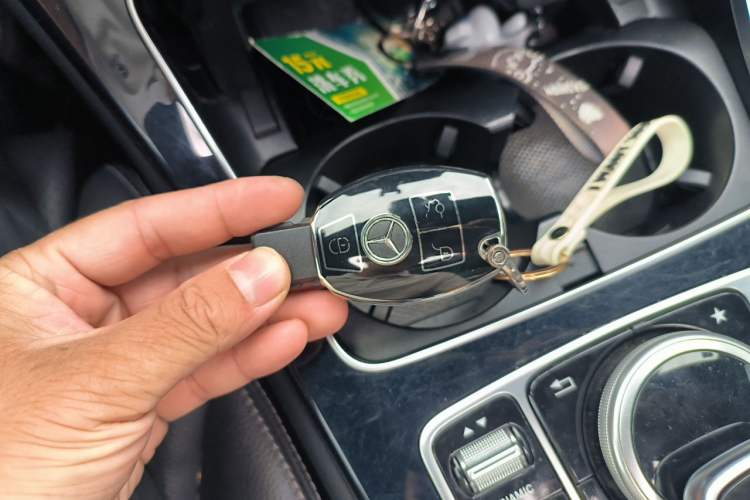 Used Mercedes-Benz GLC 2019 GLC 200 L 4MATIC Vehicle Key