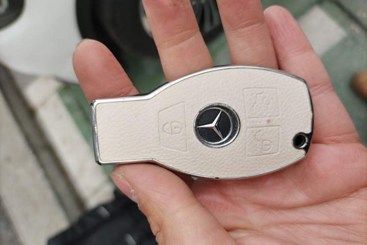 Used Mercedes-Benz GLC 2019 GLC 260 4MATIC Dynamic Edition Vehicle Key
