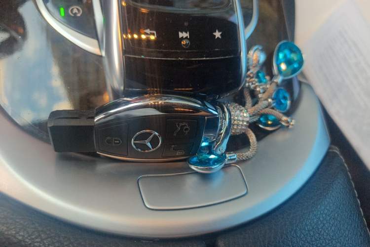 Used Mercedes-Benz GLC 2019 GLC 260 4MATIC Dynamic Edition Vehicle Key