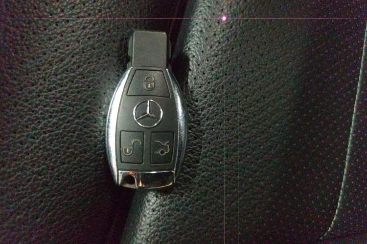 Used Mercedes-Benz GLC 2019 Facelift GLC 260 L 4MATIC Luxury Model Vehicle Key