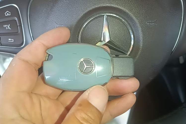Used Mercedes-Benz GLC 2019 GLC 200 L 4MATIC Vehicle Key
