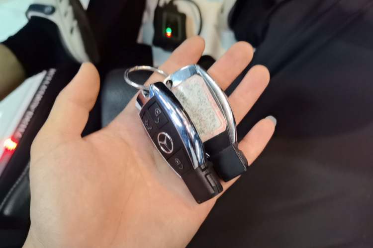 Used Mercedes-Benz GLC 2019 GLC 200 L 4MATIC Vehicle Key