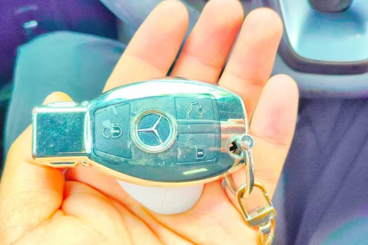 Used Mercedes-Benz GLC 2019 GLC 260 4MATIC Dynamic Edition Vehicle Key
