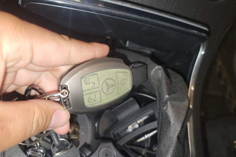 Used Mercedes-Benz GLC 2019 GLC 200 L 4MATIC Vehicle Key