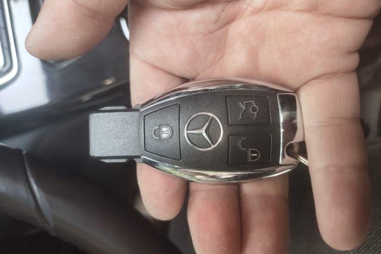 Used Mercedes-Benz GLC 2019 GLC 200 L 4MATIC Vehicle Key