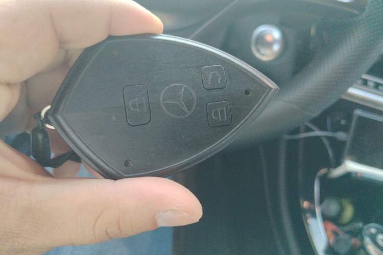 Used Mercedes-Benz GLC 2019 GLC 200 L 4MATIC Vehicle Key