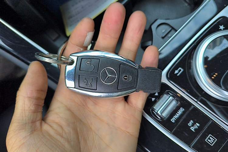 Used Mercedes-Benz GLC 2019 GLC 200 L 4MATIC Vehicle Key
