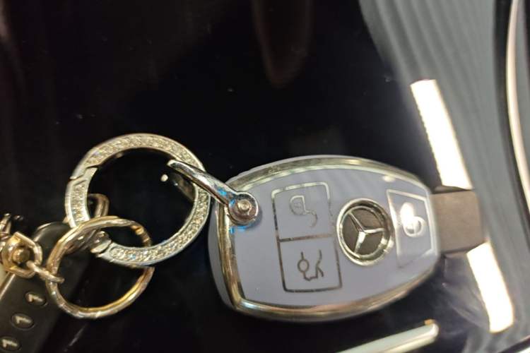 Used Mercedes-Benz GLC 2019 GLC 200 L 4MATIC Vehicle Key