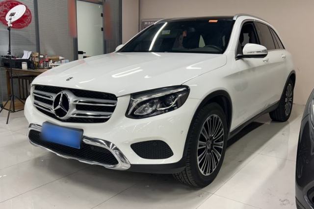 Ojetý Mercedes-Benz GLC 2019 GLC 200 L 4MATIC