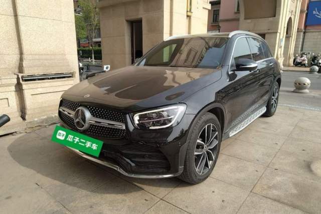 Ojetý Mercedes-Benz GLC 2020 GLC 260 L 4MATIC Luxury Model