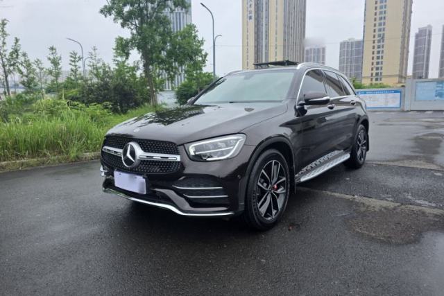 Ojetý Mercedes-Benz GLC 2020 Facelift GLC 260 L 4MATIC Luxury Edition