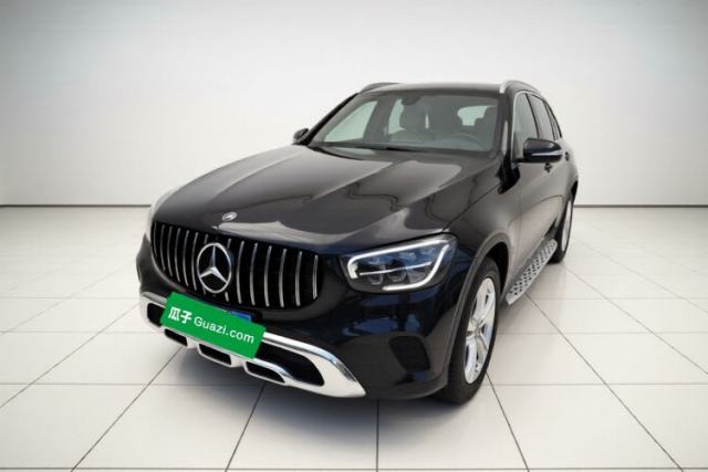 Ojetý Mercedes-Benz GLC 2020 GLC 260 L 4MATIC Dynamic Model
