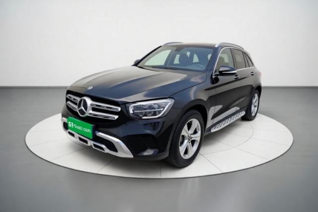 Ojetý Mercedes-Benz GLC 2020 GLC 260 L 4MATIC Dynamic Model