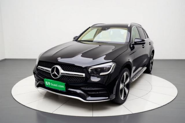 Ojetý Mercedes-Benz GLC 2020 GLC 300 L 4MATIC Luxury Model