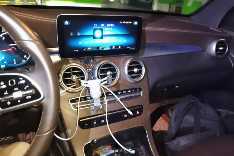 Used Mercedes-Benz GLC 2020 GLC 300 L 4MATIC Dynamic Edition Audio And AC Panel