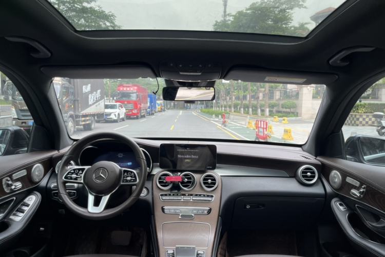 Used Mercedes-Benz GLC 2020 Facelift GLC 300 L 4MATIC Dynamic Edition Audio And AC Panel