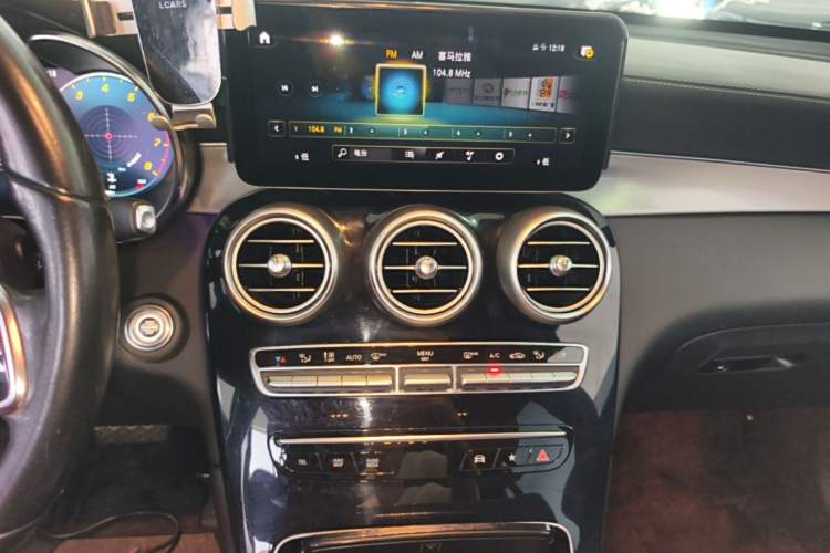 Used Mercedes-Benz GLC 2020 GLC 300 L 4MATIC Luxury Model Audio And AC Panel