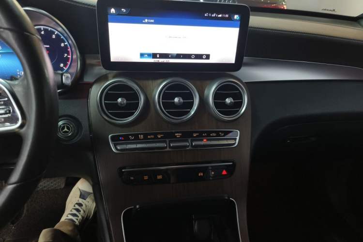Used Mercedes-Benz GLC 2020 GLC 300 L 4MATIC Luxury Model Audio And AC Panel