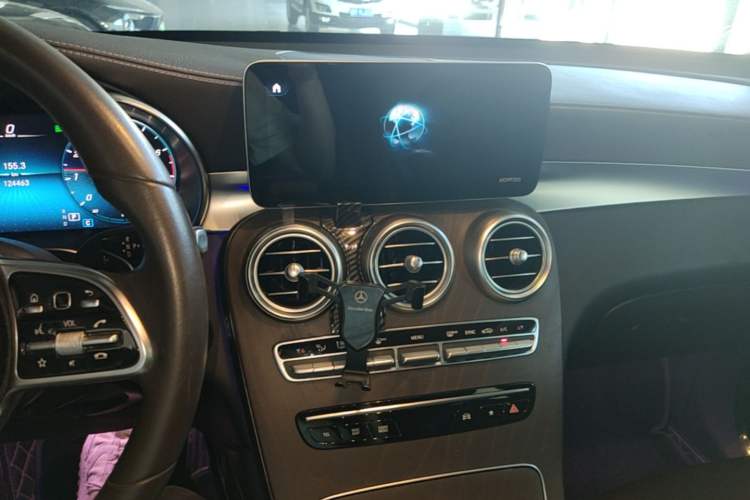 Used Mercedes-Benz GLC 2020 GLC 260 L 4MATIC Luxury Model Audio And AC Panel