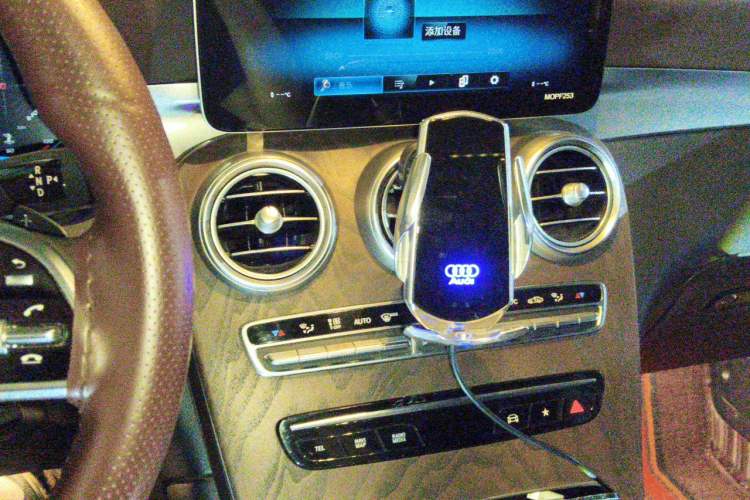 Used Mercedes-Benz GLC 2020 Facelift GLC 260 L 4MATIC Luxury Edition Audio And AC Panel