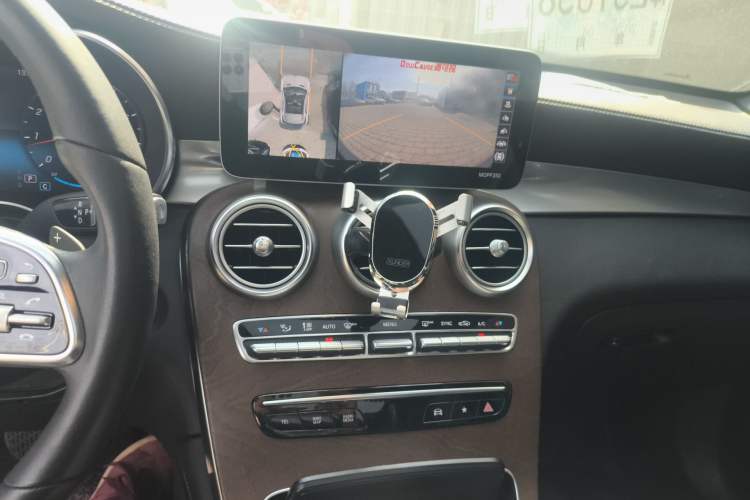 Used Mercedes-Benz GLC 2020 GLC 260 L 4MATIC Luxury Model Audio And AC Panel