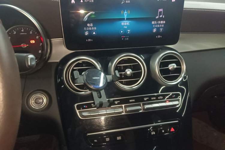 Used Mercedes-Benz GLC 2020 GLC 260 L 4MATIC Dynamic Model Audio And AC Panel