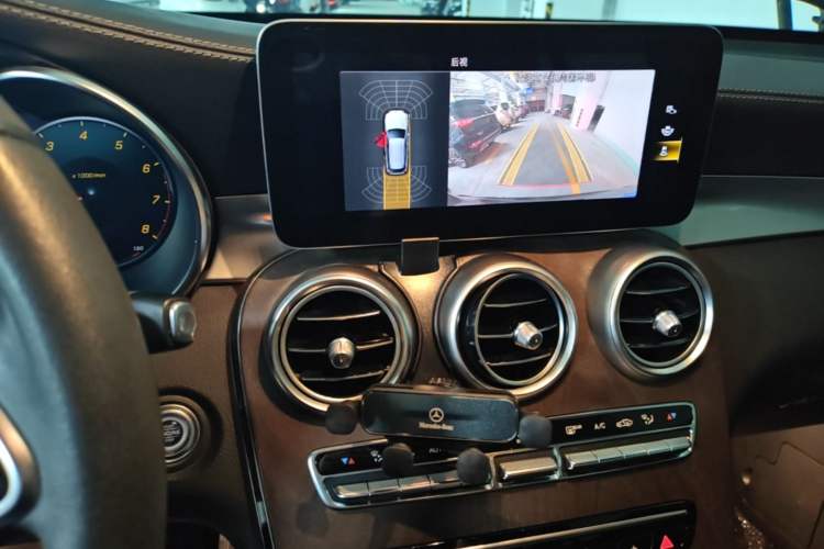 Used Mercedes-Benz GLC 2020 Facelift GLC 300 L 4MATIC Dynamic Edition Audio And AC Panel
