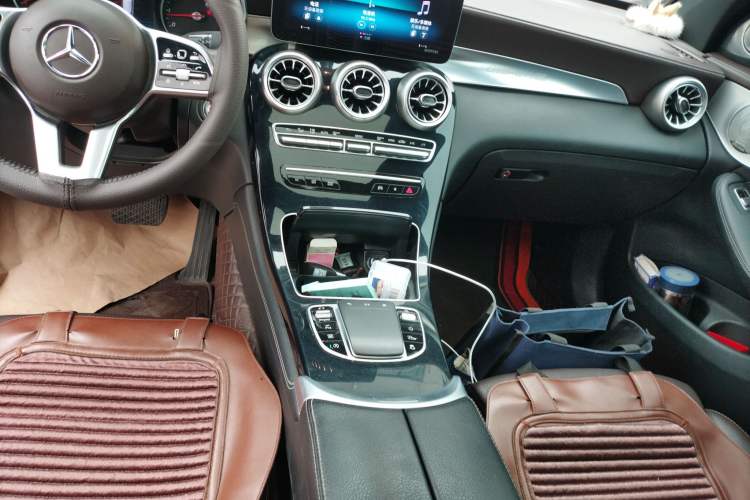 Used Mercedes-Benz GLC 2020 GLC 260 L 4MATIC Dynamic Model Audio And AC Panel