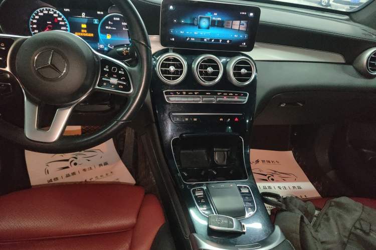 Used Mercedes-Benz GLC 2020 GLC 260 L 4MATIC Luxury Model Audio And AC Panel