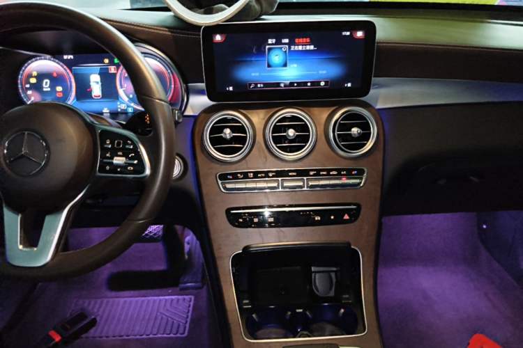Used Mercedes-Benz GLC 2020 GLC 260 L 4MATIC Luxury Model Audio And AC Panel