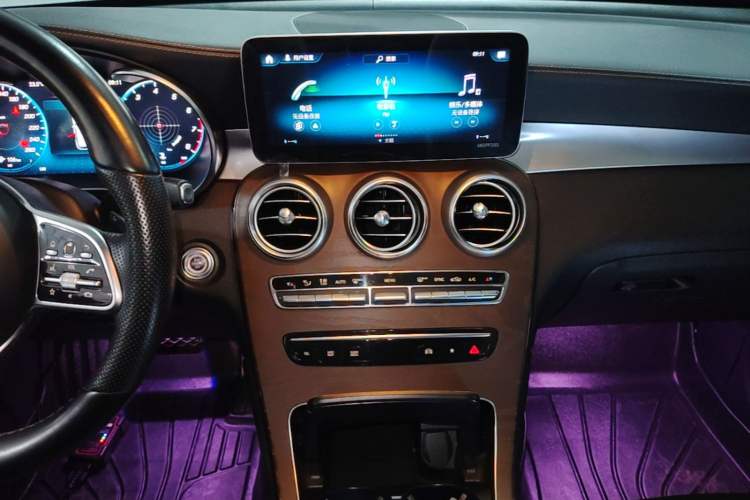 Used Mercedes-Benz GLC 2020 GLC 260 L 4MATIC Luxury Model Audio And AC Panel