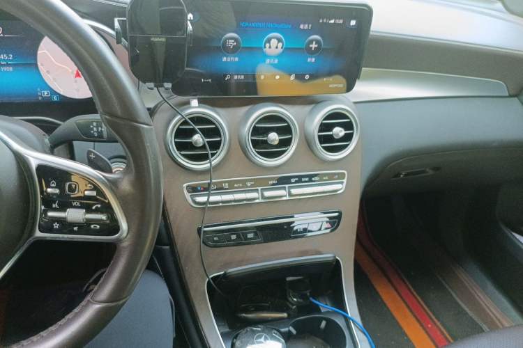Used Mercedes-Benz GLC 2020 GLC 260 L 4MATIC Luxury Model Audio And AC Panel