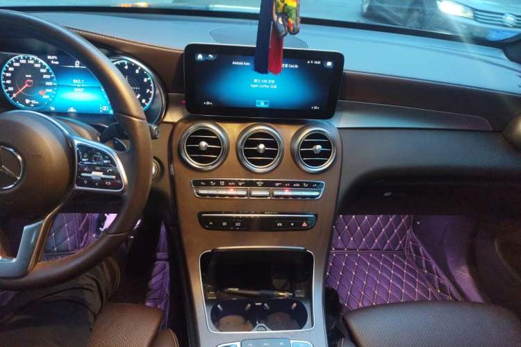 Used Mercedes-Benz GLC 2020 Facelift GLC 300 L 4MATIC Dynamic Edition Audio And AC Panel