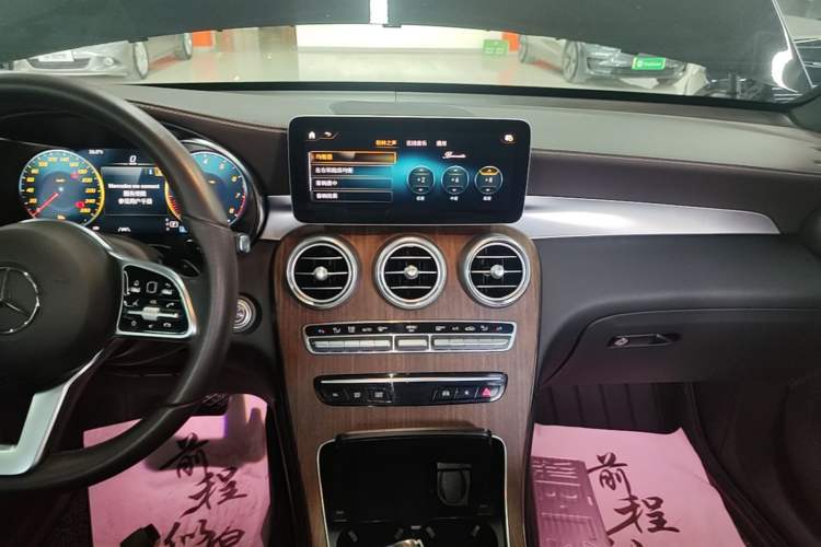 Used Mercedes-Benz GLC 2020 GLC 300 L 4MATIC Luxury Model Audio And AC Panel