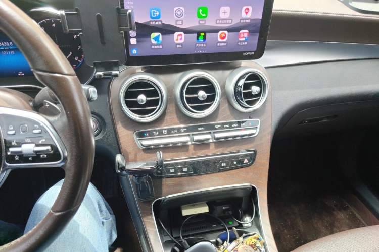 Used Mercedes-Benz GLC 2020 GLC 260 L 4MATIC Luxury Model Audio And AC Panel