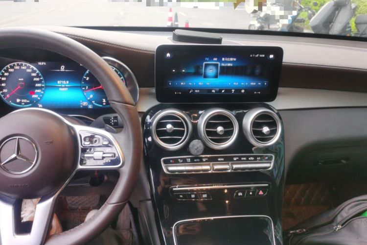 Used Mercedes-Benz GLC 2020 Facelifted GLC 260 L 4MATIC Dynamic Edition Audio And AC Panel