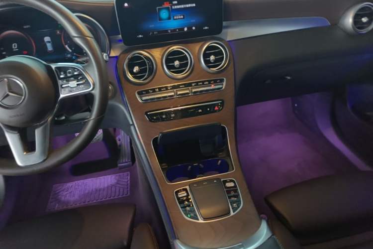 Used Mercedes-Benz GLC 2020 GLC 260 L 4MATIC Luxury Model Audio And AC Panel