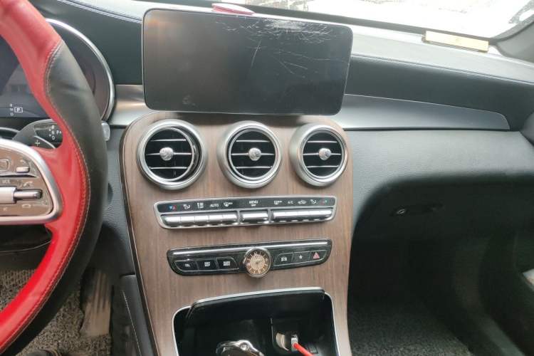 Used Mercedes-Benz GLC 2020 GLC 300 L 4MATIC Luxury Model Audio And AC Panel