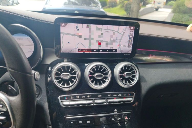 Used Mercedes-Benz GLC 2020 Facelifted GLC 260 L 4MATIC Dynamic Edition Audio And AC Panel