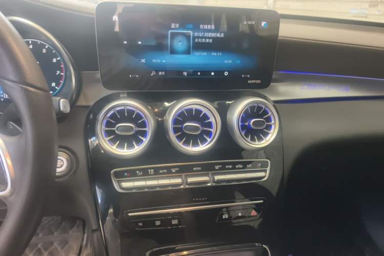 Used Mercedes-Benz GLC 2020 Facelifted GLC 260 L 4MATIC Dynamic Edition Audio And AC Panel