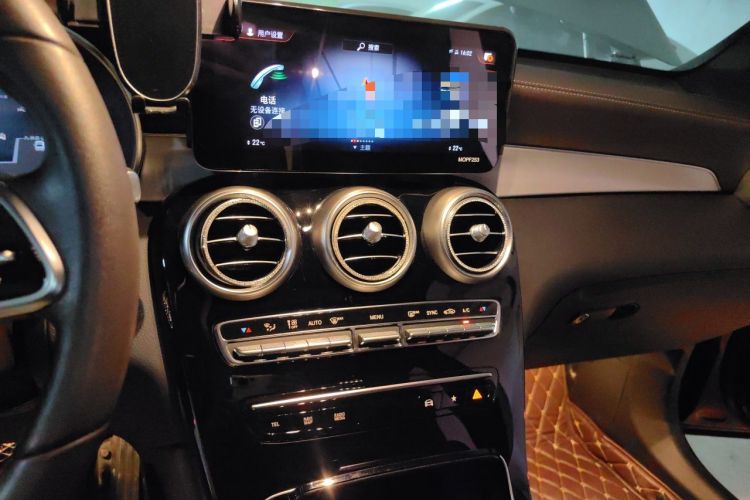 Used Mercedes-Benz GLC 2020 Facelifted GLC 260 L 4MATIC Dynamic Edition Audio And AC Panel
