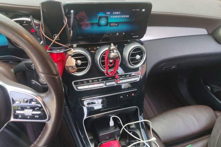 Used Mercedes-Benz GLC 2020 GLC 260 L 4MATIC Dynamic Model Audio And AC Panel