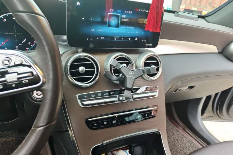 Used Mercedes-Benz GLC 2020 GLC 260 L 4MATIC Luxury Model Audio And AC Panel